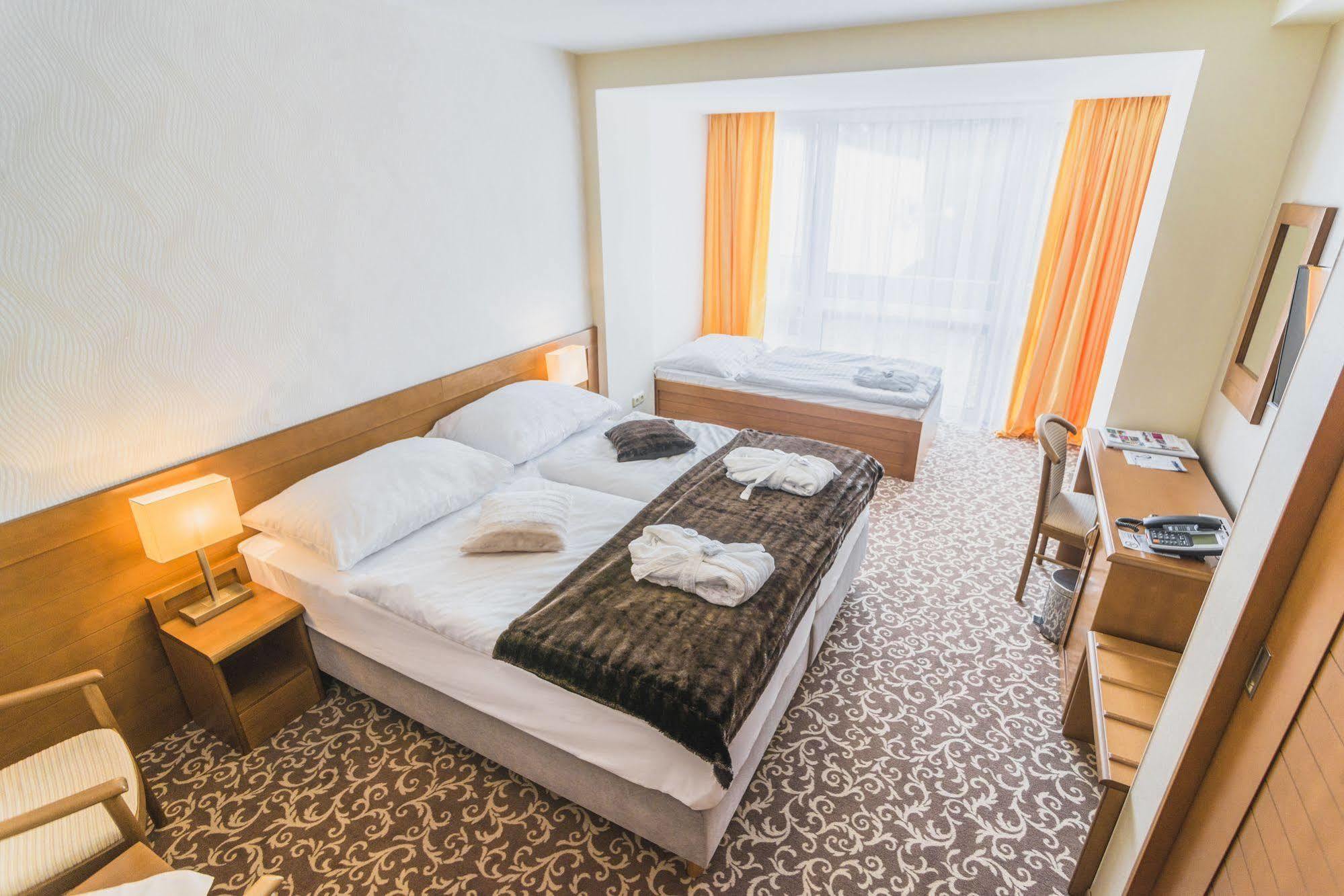 Kontakt Wellness Hotel Tatranská Lomnica Εξωτερικό φωτογραφία