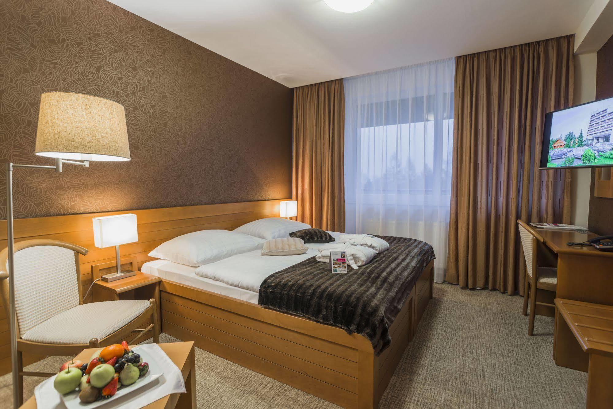 Kontakt Wellness Hotel Tatranská Lomnica Εξωτερικό φωτογραφία